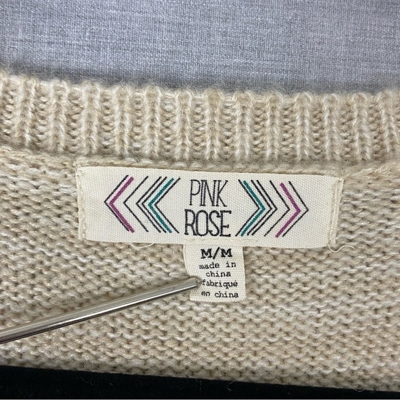 Pink Rose Long Sweater Womens Sz Medium 100% Acrylic Cream Color Long Sleeve - Picture 4 of 7
